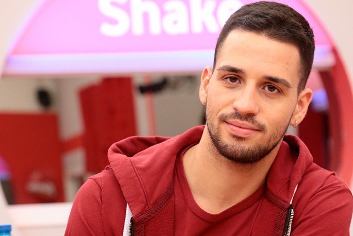 Amici 2017, daytime 20 marzo. Mike Bird parla di Michele Perniola: “Le sue esibizioni lasciano il tempo che trovano”