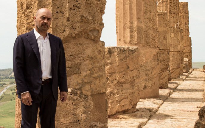 Come Voleva la Prassi: attentato a Montalbano, sulle note della Sellerio