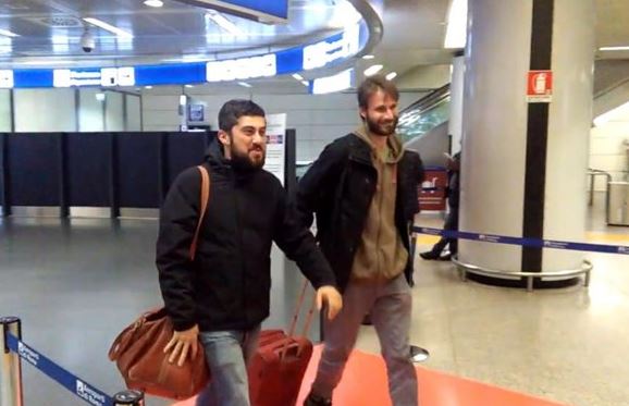 Report: fermati e poi liberati in Congo due giornalisti per un’inchiesta sulla presunta maxi-tangente Eni