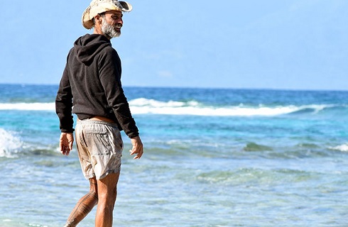 Isola dei Famosi 2017, giorno 44 | Raz è ancora innamorato di Paola Barale. Eva si sente fregata da Samantha