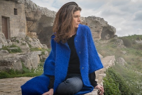 Sorelle: il Twin Peaks nostrano che valorizza il flashback