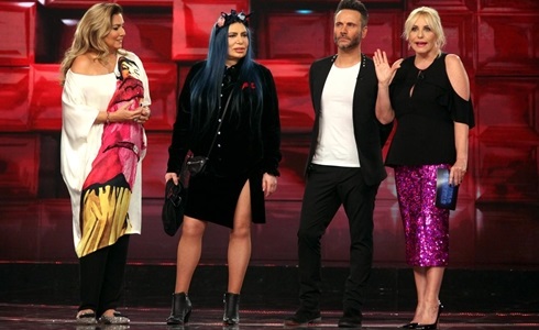 Programmi TV di stasera, venerdì 10 marzo 2017. A Standing Ovation Giusy Ferreri, Raf e Al Bano