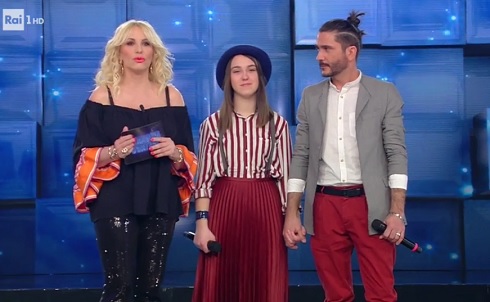 Ascolti Tv | Venerdì 10 marzo 2017. Standing Ovation cala al 14,2%. Il Segreto registra il 12,4%. Italia’s got talent su Tv8 al 4,5%. Crozza crolla al 4%.
