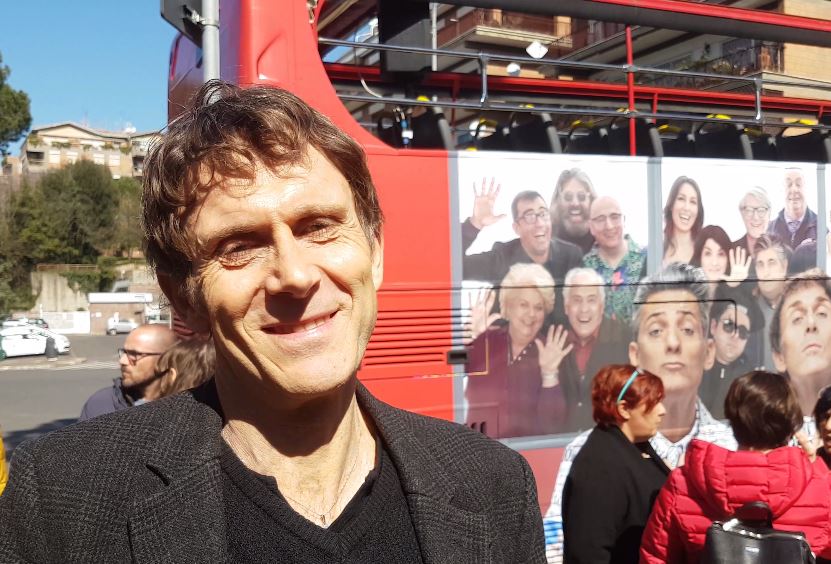 Stefano Meloccaro a DM: Celebrity MasterChef è meraviglioso, però l’Edicola Fiore… (Video)