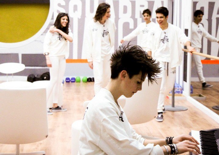 Amici 2017, daytime 3 aprile. Mike Bird critica il talento di Andreas