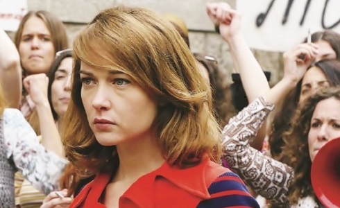 Programmi TV di stasera, mercoledì 26 aprile 2017. Su Rai1 terzo appuntamento con Di Padre in Figlia