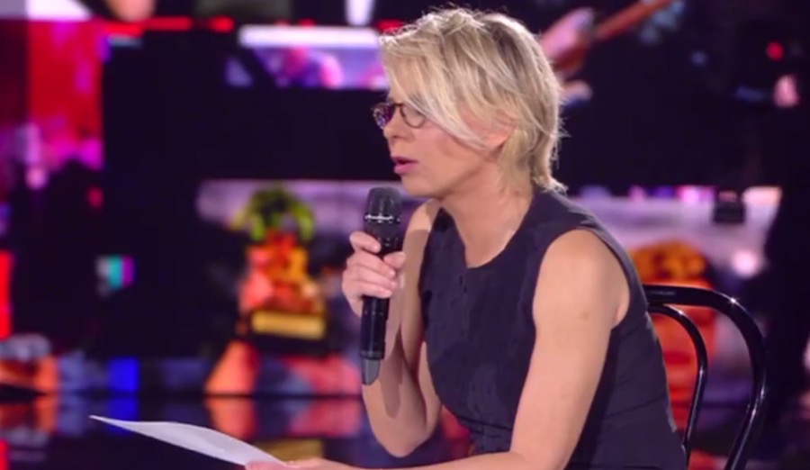 Amici 2017, Maria De Filippi ringrazia Emma con una lettera. Frecciatina a Valerio Scanu?