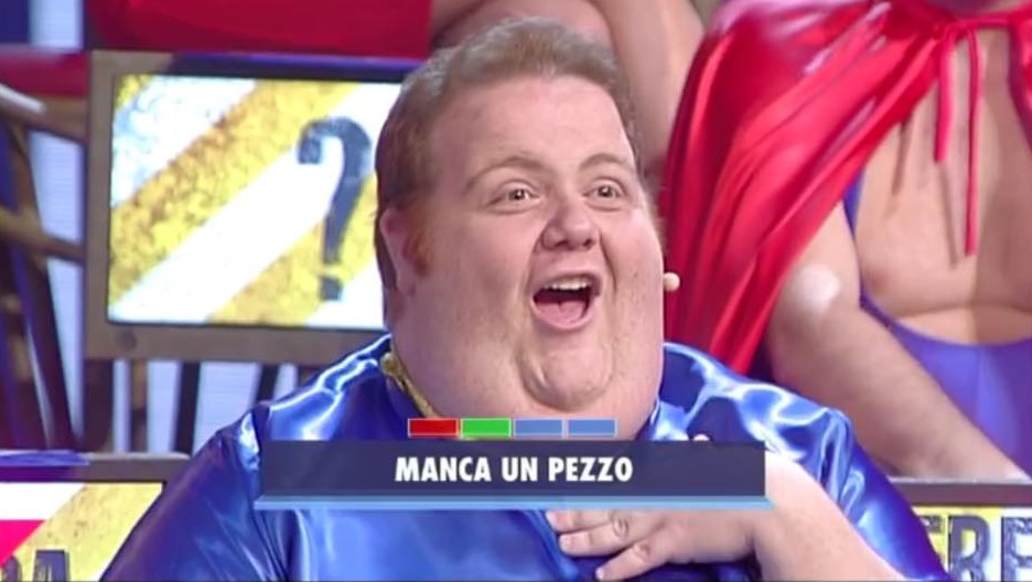 Avanti un altro: Nozzolino, la XXXL del salottino