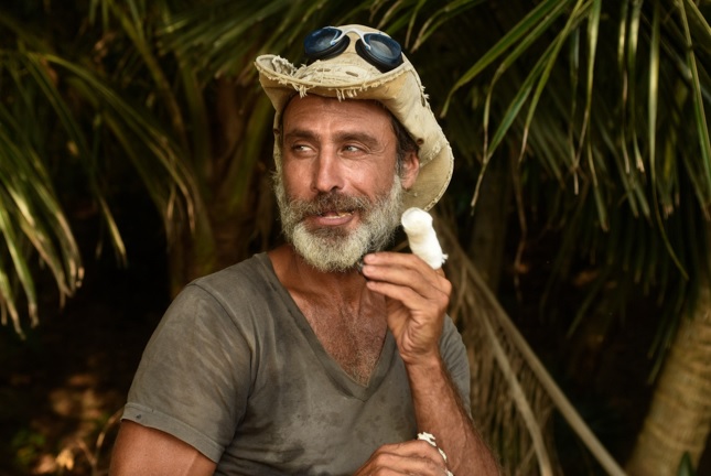 Isola dei Famosi 2017, giorno 60 | Raz Degan sfida Giulio Base con il ‘pesce dei nominati’