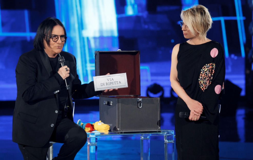 Amici 2017 contro la finale di Ballando: chi vincerà?