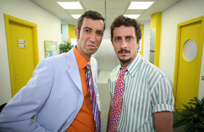 Camera Cafè: torna la sitcom con Luca e Paolo e trasloca su Rai2