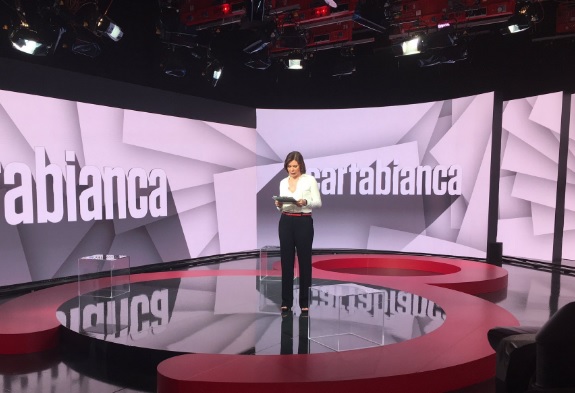 Bianca Berlinguer sfora e pizzica: «E’ tardissimo, poi Mannoni protesta»