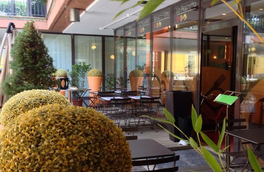 Cucine da Incubo 3: Cannavacciuolo va a La Piazzetta. Oggi c’è un ristorante cinese