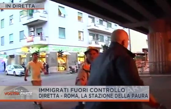 Dalla Vostra Parte: inviato aggredito in diretta alla stazione Tiburtina