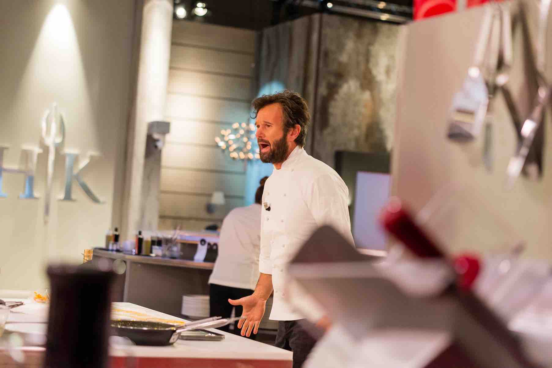 Programmi TV di stasera, venerdì 5 maggio 2017. Su Tv8 la terza stagione di Hell’s Kitchen