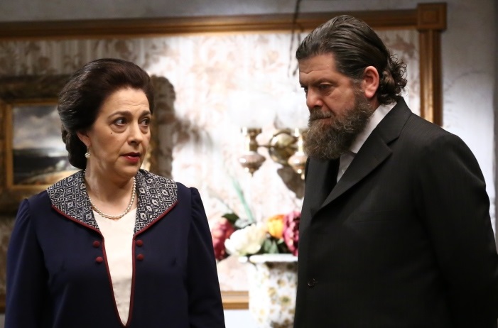 Canale 5, palinsesti estate 2017: tra Temptation Island e Wind Summer Festival, spicca la serialità