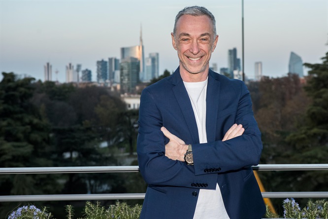 Linus attacca: «X Factor è moribondo. Con RTL sono pronti ad abbassare ancora il livello»