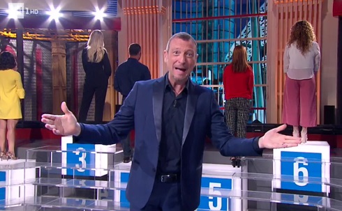 Soliti Ignoti: in onda per errore l’anteprima di una puntata già trasmessa. Fabiano si scusa su Twitter