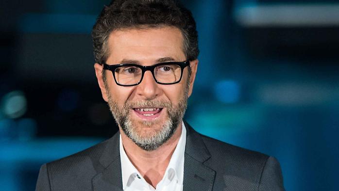 Fabio Fazio risponde alle polemiche: «Inusitata violenza». Orfeo spiega: «Che Tempo Che Fa costa circa il 50% in meno di una prima serata di Rai1»
