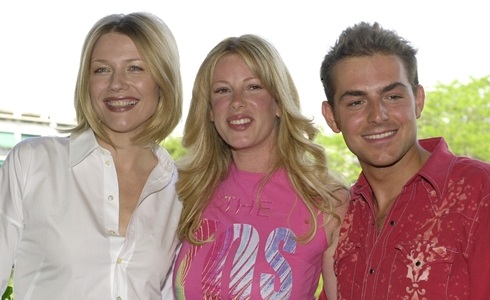 Programmi TV di stasera, domenica 18 giugno 2017. Su MediasetExtra le finali del «Festivalbar»