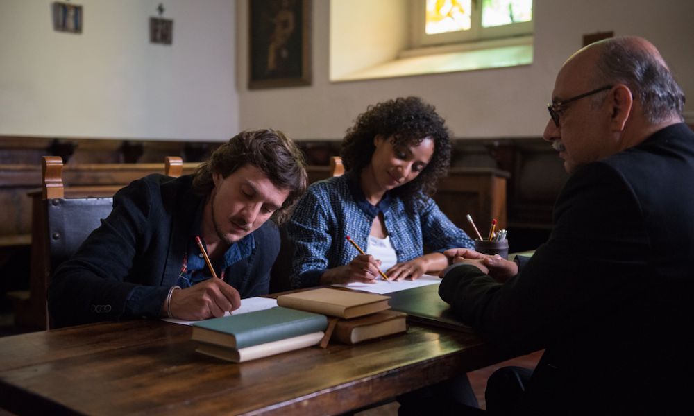 Fiction Rai 1 e ascolti TV: il cambio di giorno fa la differenza