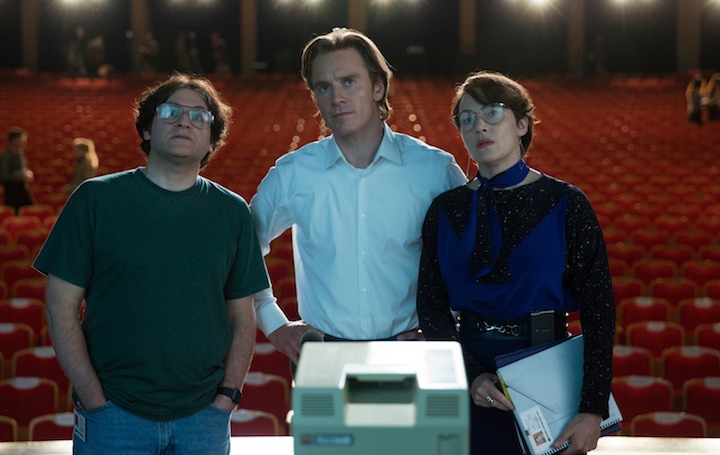 Ascolti TV | Venerdì 7 luglio 2017. Un’Estate in Provenza vince con il 14.2%. Floppa Steve Jobs con l’8.4%. Bene Fantozzi 8.2% e La Grande Storia 7.5%