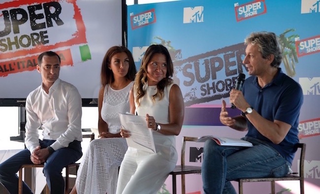 Super Shore all’Italiana: al via a Rimini le riprese del reality con Elettra Lamborghini – Video