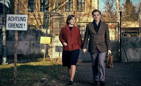 Programmi TV di stasera, venerdì 25 agosto 2017. Su Rai3 la miniserie «Linea di Separazione»