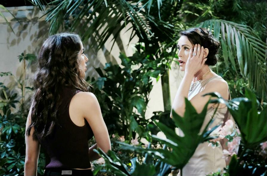 Beautiful anticipazioni: Ridge bacia Quinn e dubita del suo futuro con Brooke, mentre Ivy li scopre e schiaffeggia la «zia»