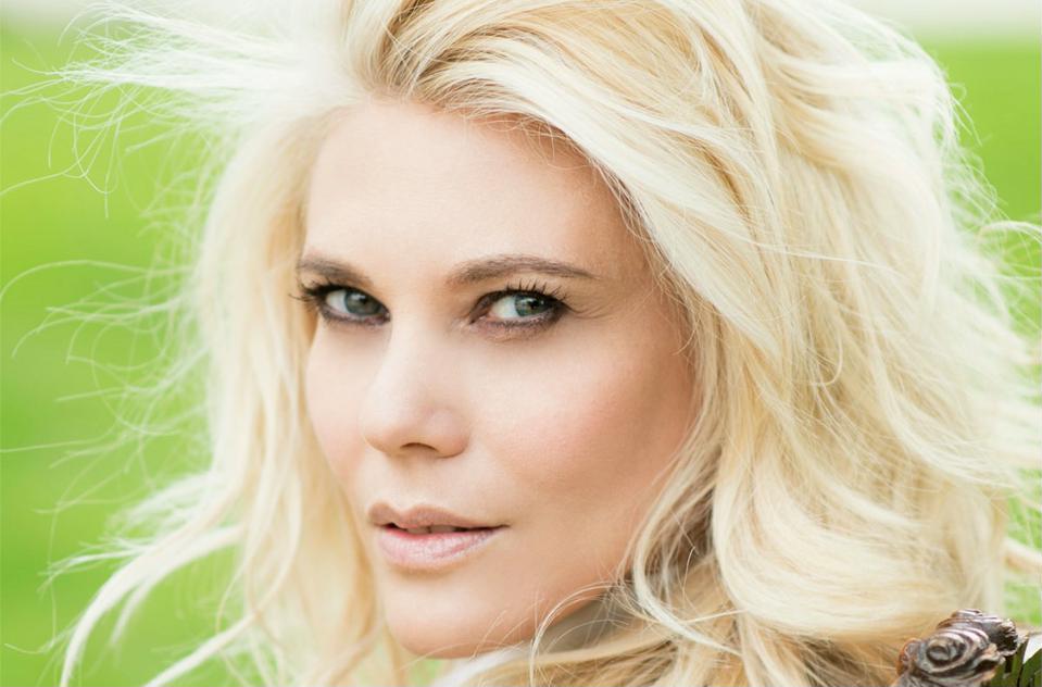 Il Sabato Italiano: parte la sfida di Eleonora Daniele a Silvia Toffanin (che le ‘soffia’ Albano)