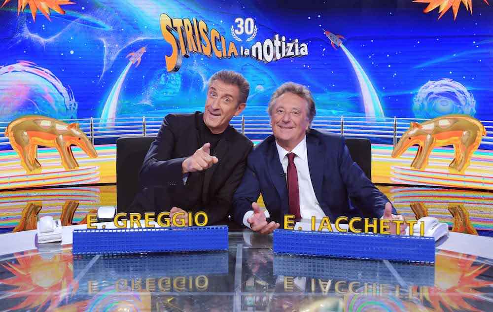 Striscia precisa: durata pressochè identica del tg di Ricci e I Soliti Ignoti