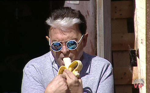 Grande Fratello Vip 2017, giorno 3: il primo bacio della Casa. Giulia svela di farsi le punturine alle labbra