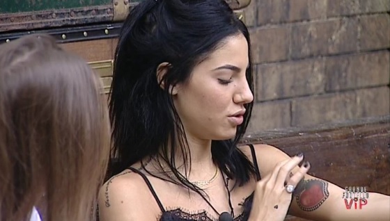 Grande Fratello Vip 2017, giorno 5. Giulia De Lellis vuole fare la «conduttrice di un talent tipo Amici o X Factor»