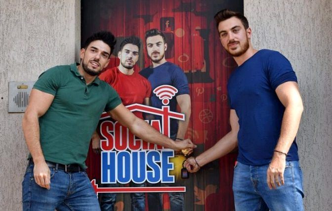 Social House: i TheShow si improvvisano restauratori sul web e su Rai 4