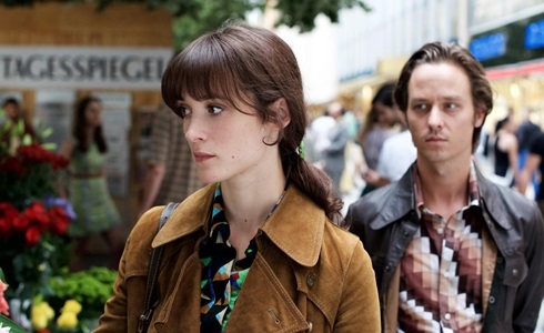 Programmi TV di stasera, venerdì 8 settembre 2017. Su Rai3 la miniserie The Same Sky