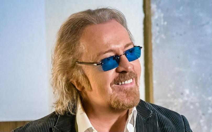 Ricovero urgente per Umberto Tozzi, rinviato l’evento di Canale 5 «40 Anni che Ti Amo»