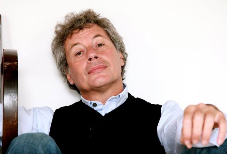 Steinbeck, Furore: Baricco legge (gratis) lo scrittore statunitense in prima serata su Rai3. «Ma su Rai5 sto meglio»