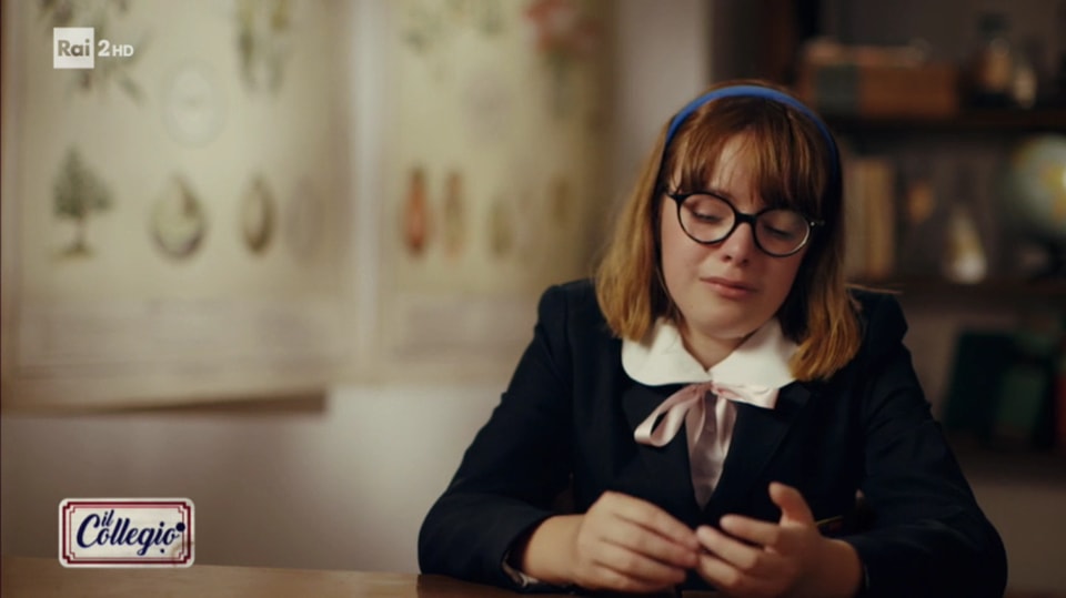 Il Collegio 2: Camilla Ricciardi si ritira. Letame e cipolle per punizione agli alunni indisciplinati