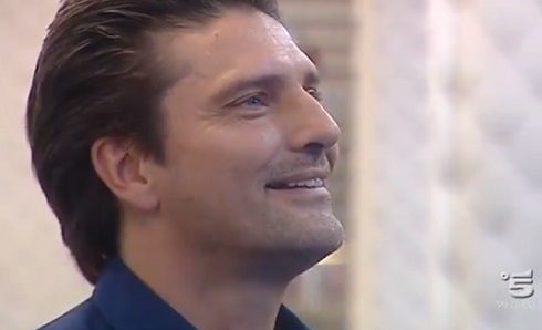 Grande Fratello Vip 2017: Lorenzo Flaherty perde al televoto ma rientra subito in gioco – Video