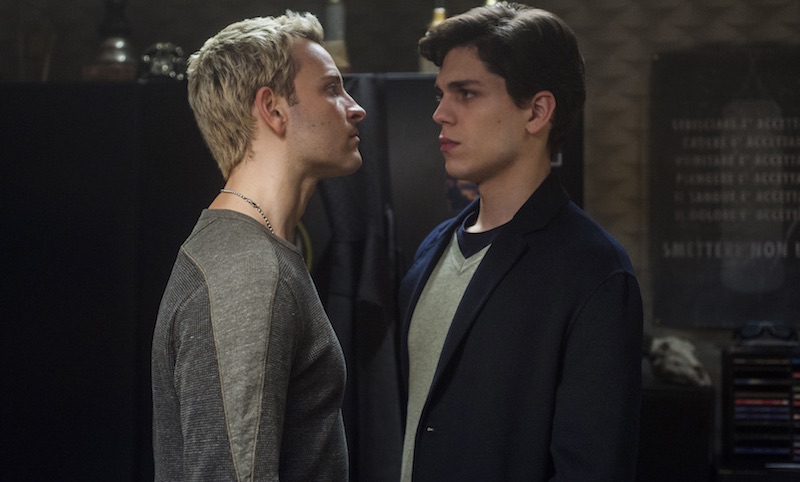 Programmi TV di stasera, venerdì 13 ottobre 2017. Su Netflix Suburra – La Serie