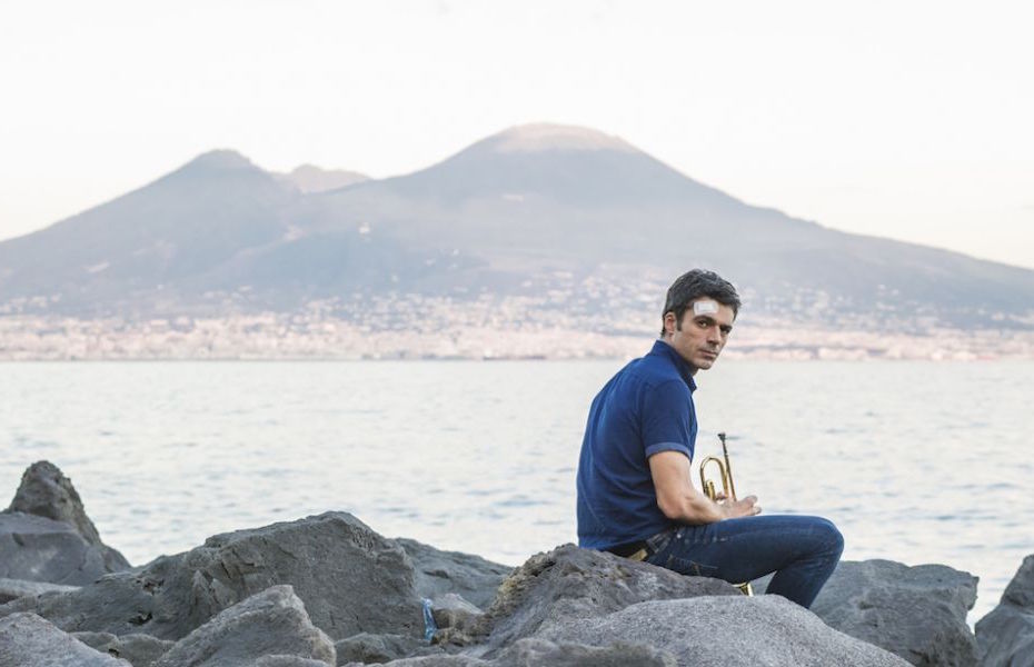 Ascolti TV | Giovedì 26 ottobre 2017. Parte bene Sirene (20.6%), Chi ha Incastrato Peter Pan 16.3%. Su Iris La Corazzata Potemkin 0.6%, il film di Rai4 (4.1%) batte Rai2 e Rai3. X Factor 6.1%