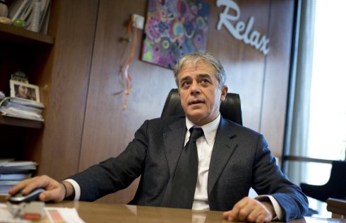 Rai 1: nuovo show per Benigni, tornano i David di Donatello con Carlo Conti. Si tratta per la Champions