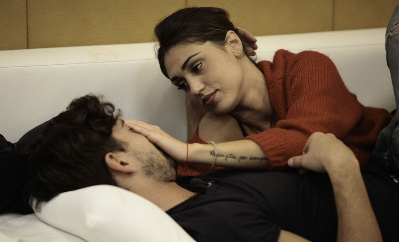 Grande Fratello Vip 2017, giorno 68. Aereo per Cecilia e Ignazio: «L’Armadio… Che schifo». Cecilia sembra fare già un passo indietro sulla sua ‘storia d’amore’