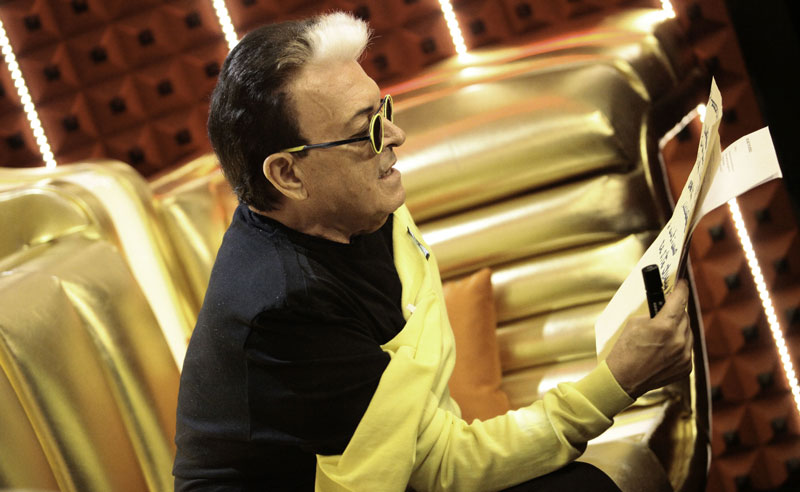 Grande Fratello Vip 2017, giorno 74. Cristiano ironizza: «Cecilia avrà sicuramente parlato con il suo ex»