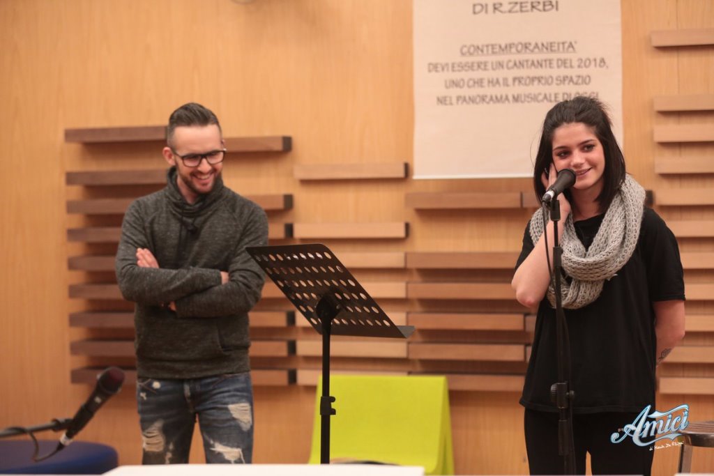 Amici 17, daytime 13 dicembre. Mose esasperato: «Tutti mi odiano»