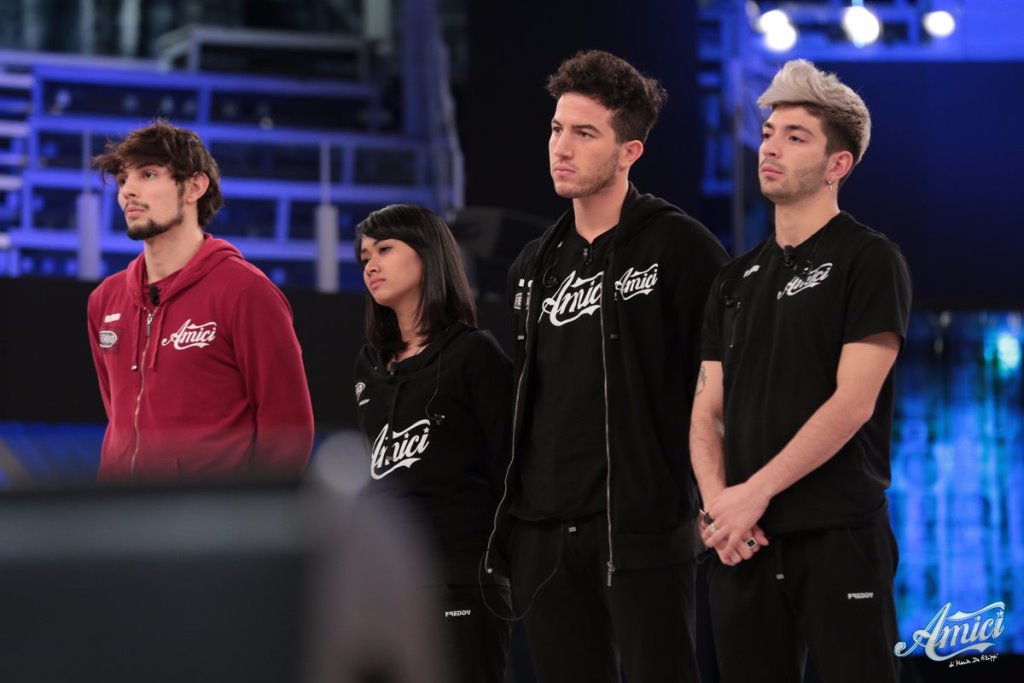 Amici 17, daytime 14 dicembre. Mose, Federico, Audjah e Vittorio in sfida per un provvedimento disciplinare. Zerbi lancia frecciate a Luca