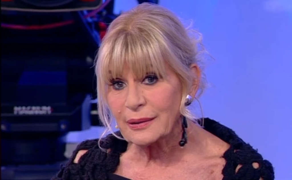 Uomini e Donne: Tina Cipollari ‘regala’ un gigolò a Gemma