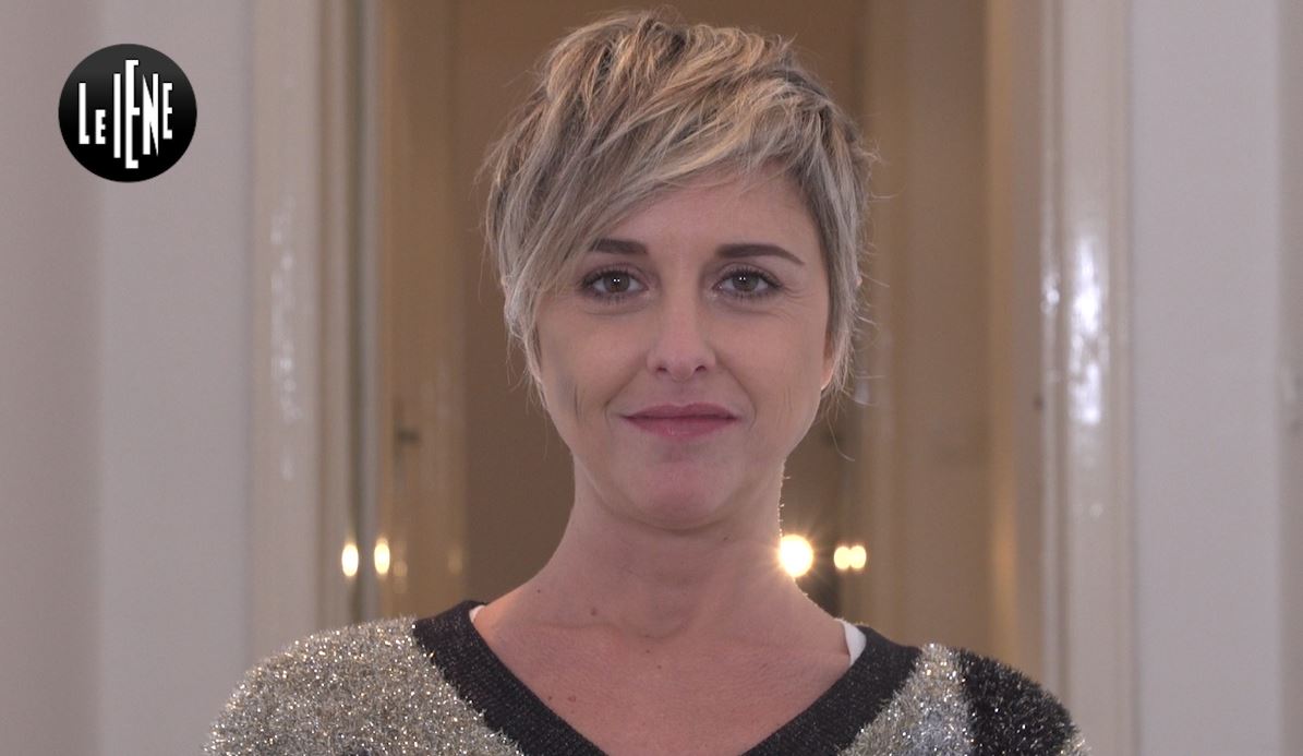 Le Iene, Nadia Toffa in tv dopo il malore: «Mi sentivo strana, poi sono caduta di faccia. L’eliambulanza? Una figata pazzesca»