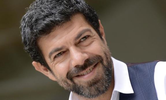 Festival di Sanremo 2018: Pierfrancesco Favino al fianco di Hunziker e Baglioni