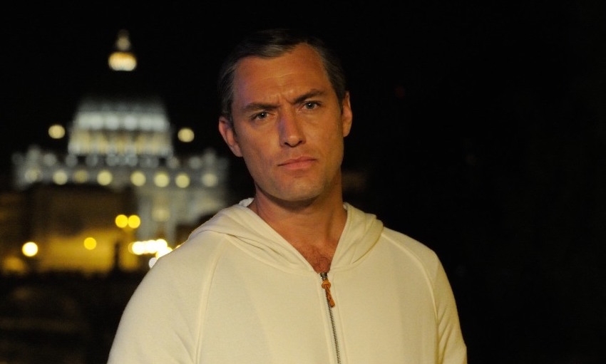 Golden Globe 2018: le nomination. Bene Feud, Jude Law in lizza per The Young Pope